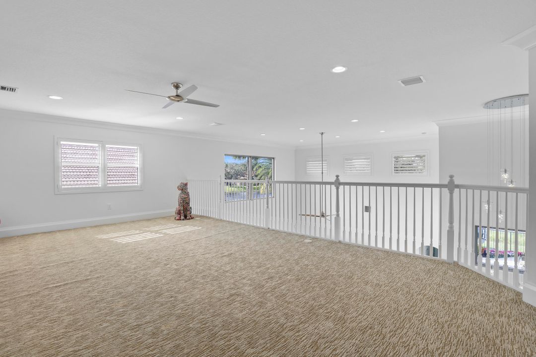 待售: $1,500,000 (5 贝兹, 4 浴室, 3579 平方英尺)