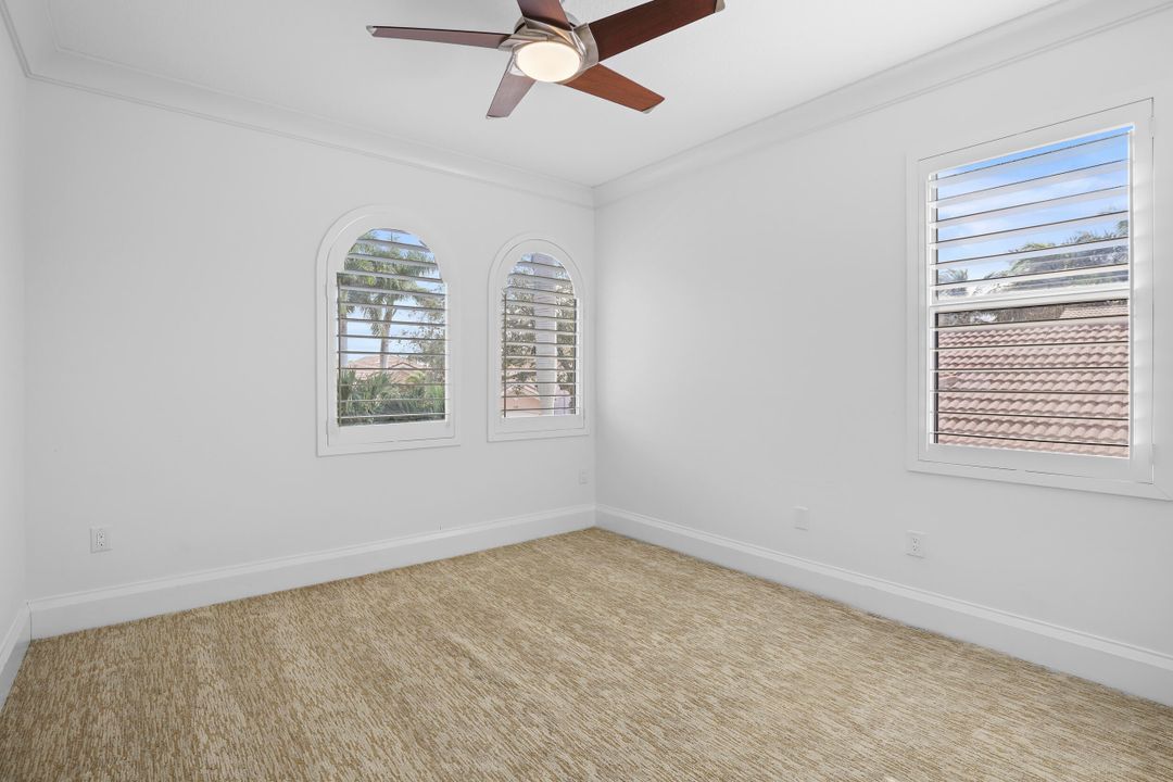 待售: $1,500,000 (5 贝兹, 4 浴室, 3579 平方英尺)