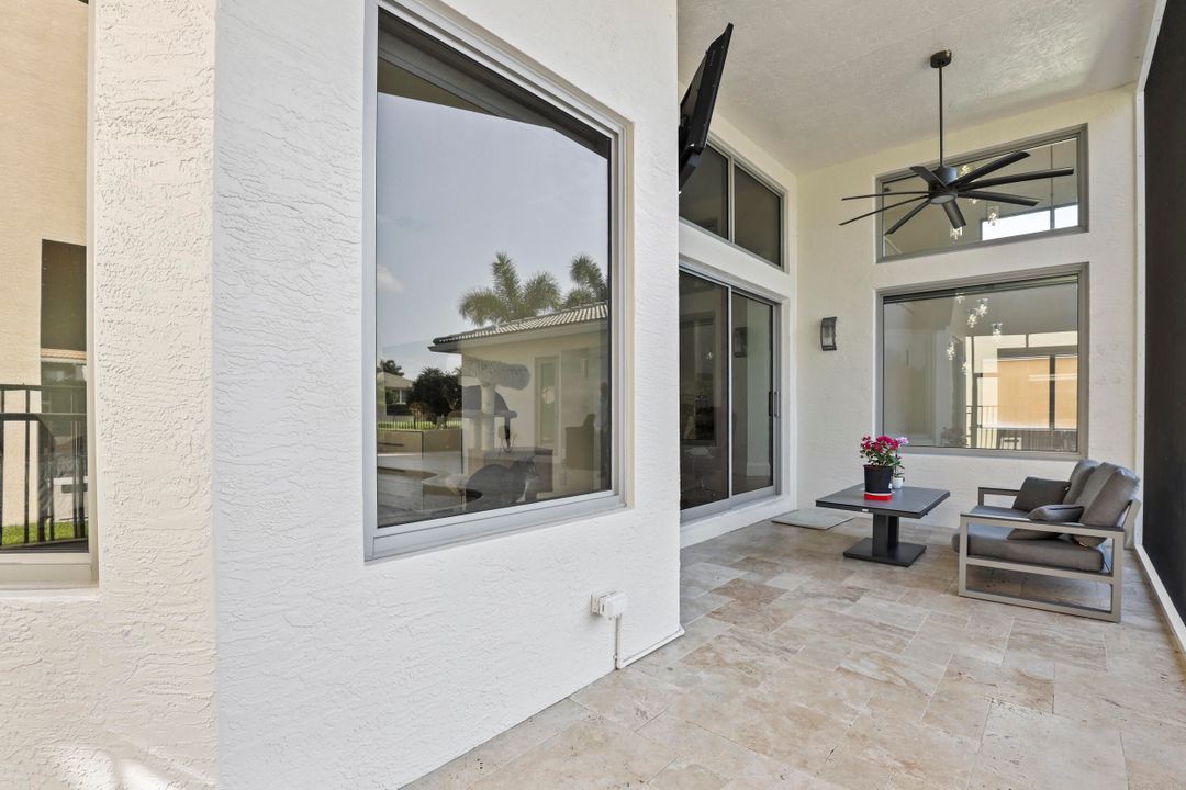 待售: $1,500,000 (5 贝兹, 4 浴室, 3579 平方英尺)