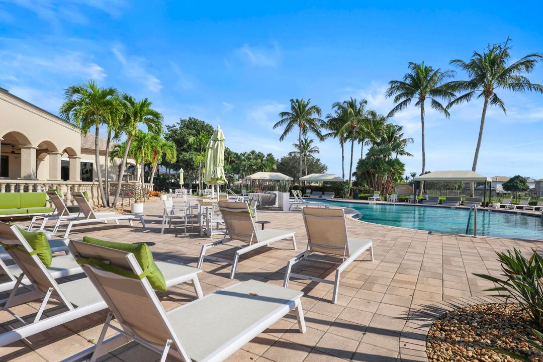 待售: $1,500,000 (5 贝兹, 4 浴室, 3579 平方英尺)