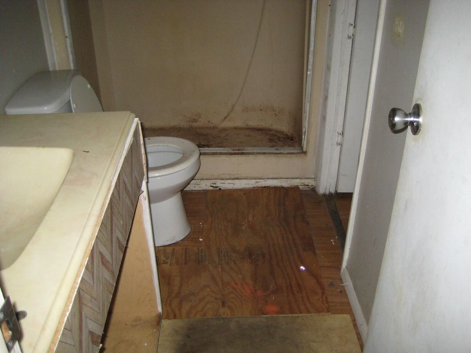 For Sale: $142,000 (4 beds, 2 baths, 1848 Square Feet)