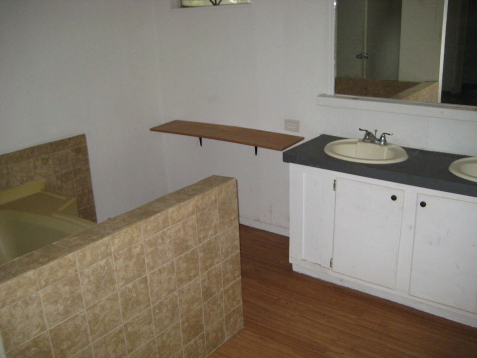 For Sale: $142,000 (4 beds, 2 baths, 1848 Square Feet)