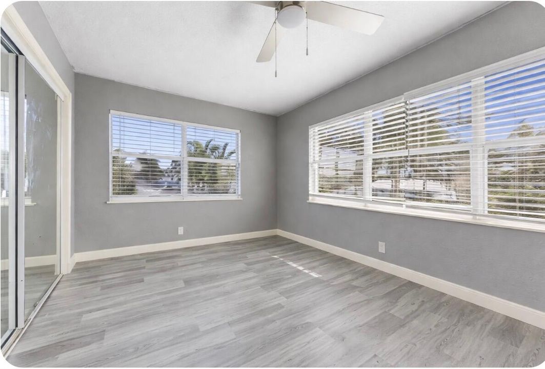 For Sale: $689,999 (4 beds, 3 baths, 1921 Square Feet)