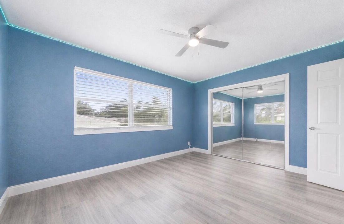 For Sale: $689,999 (4 beds, 3 baths, 1921 Square Feet)