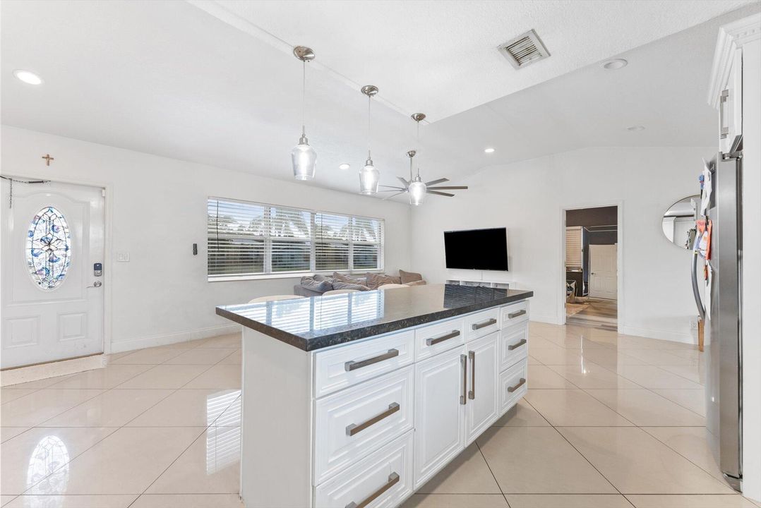 For Sale: $689,999 (4 beds, 3 baths, 1921 Square Feet)