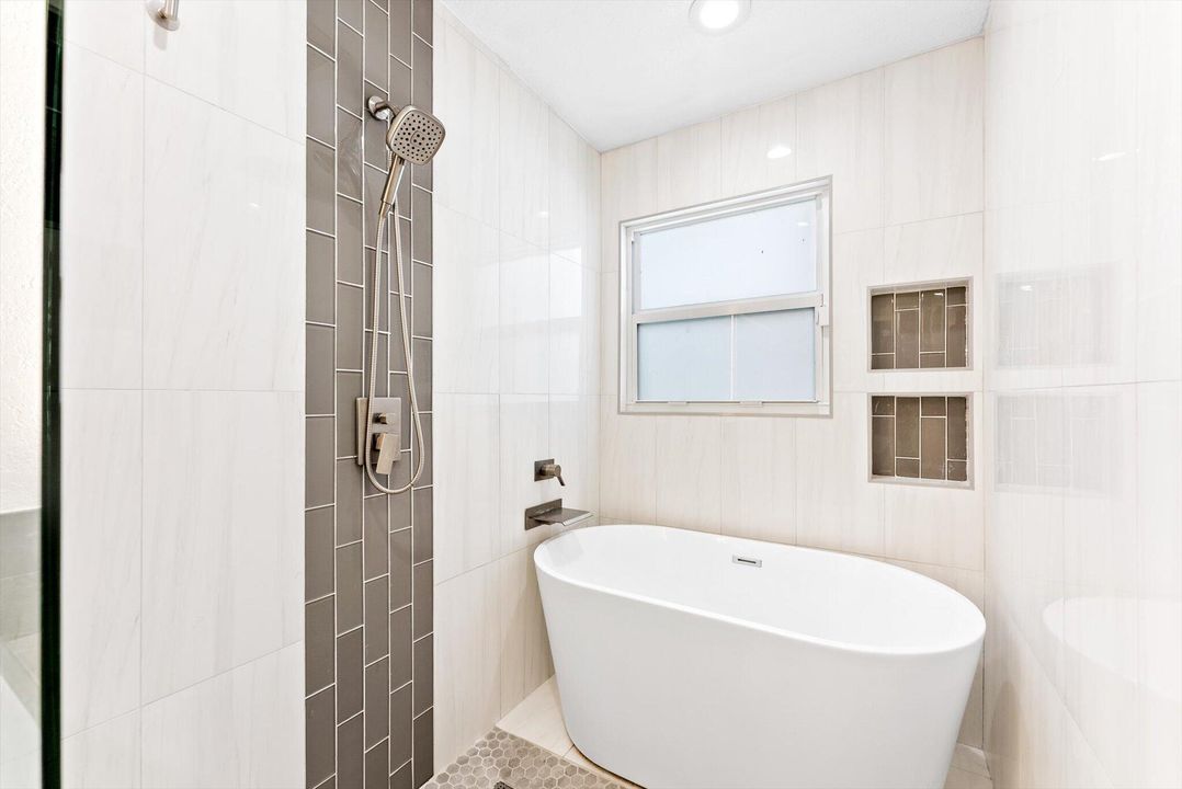 For Sale: $689,999 (4 beds, 3 baths, 1921 Square Feet)