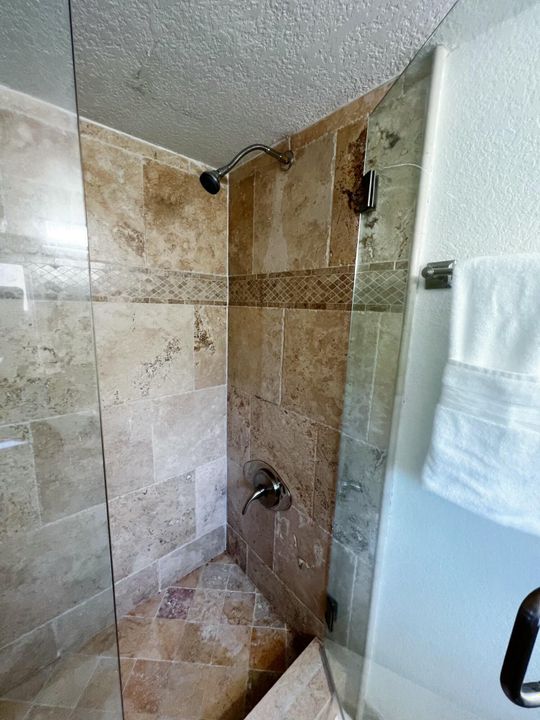 For Sale: $689,999 (4 beds, 3 baths, 1921 Square Feet)