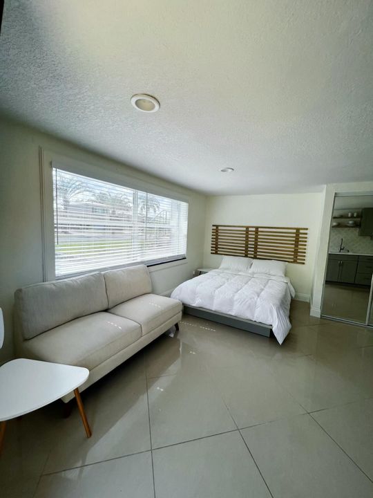 For Sale: $689,999 (4 beds, 3 baths, 1921 Square Feet)