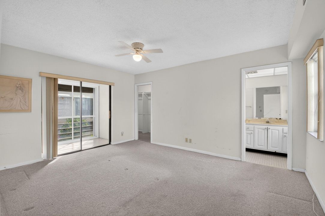 For Sale: $135,000 (2 beds, 2 baths, 1040 Square Feet)