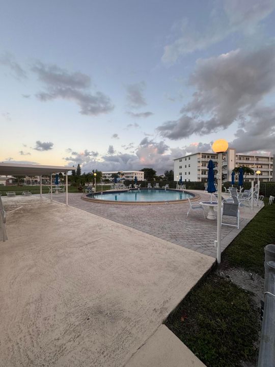 В аренду: $1,600 (1 спален, 1 ванн, 702 Квадратных фут)