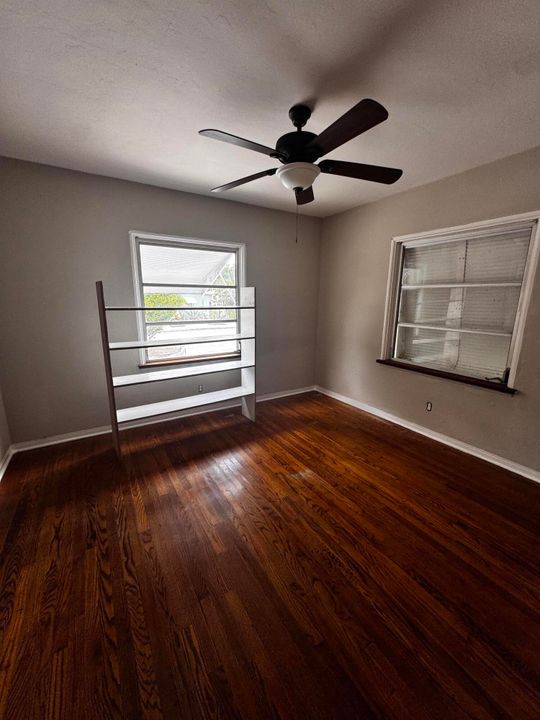 出租: $3,300 (3 贝兹, 3 浴室, 1805 平方英尺)