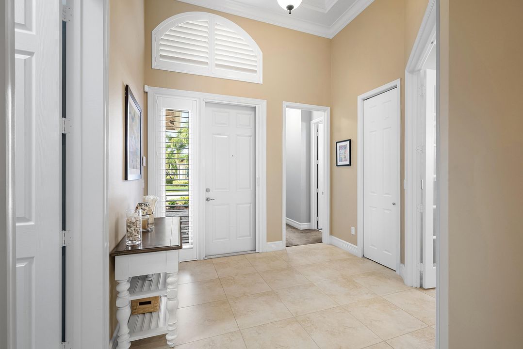 На продажу: $800,000 (3 спален, 2 ванн, 2160 Квадратных фут)