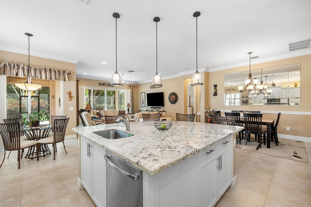 На продажу: $800,000 (3 спален, 2 ванн, 2160 Квадратных фут)