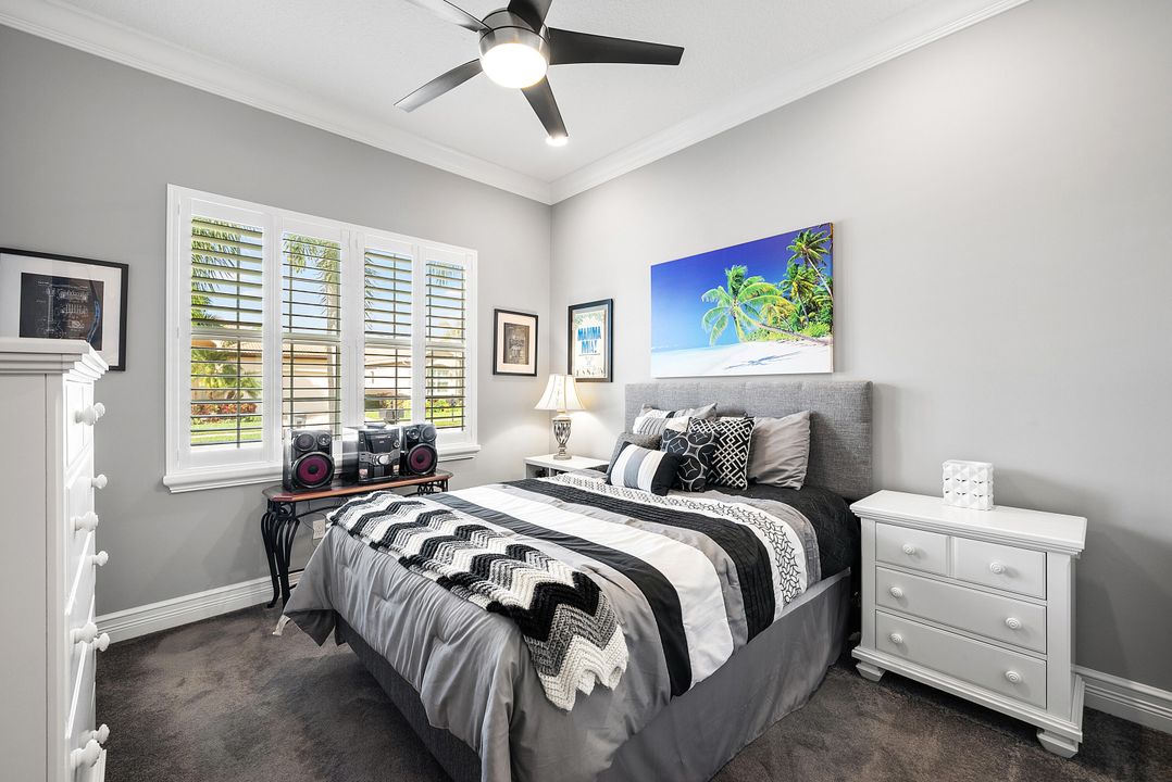 На продажу: $800,000 (3 спален, 2 ванн, 2160 Квадратных фут)