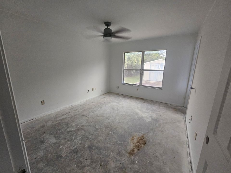 На продажу: $230,000 (3 спален, 2 ванн, 1176 Квадратных фут)