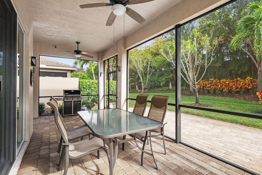 На продажу: $800,000 (3 спален, 2 ванн, 2160 Квадратных фут)