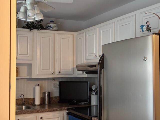 На продажу: $85,000 (2 спален, 2 ванн, 920 Квадратных фут)