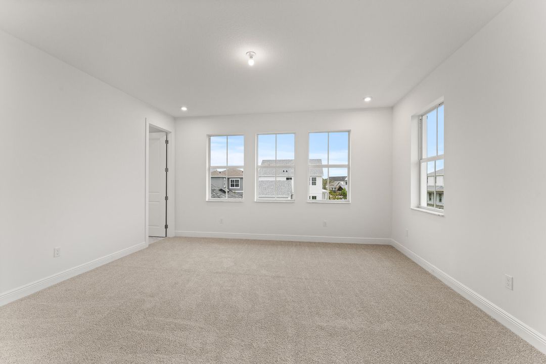 For Sale: $890,000 (4 beds, 3 baths, 3110 Square Feet)