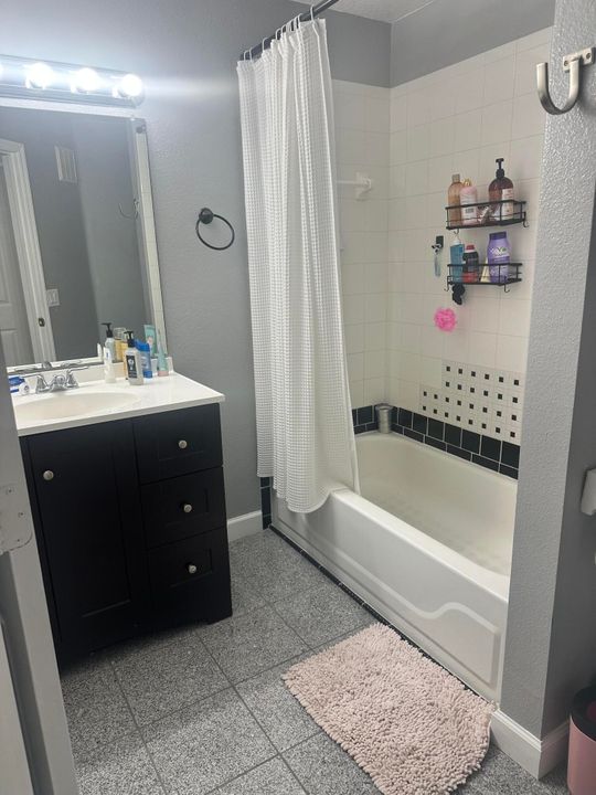 待售: $264,900 (3 贝兹, 2 浴室, 1180 平方英尺)