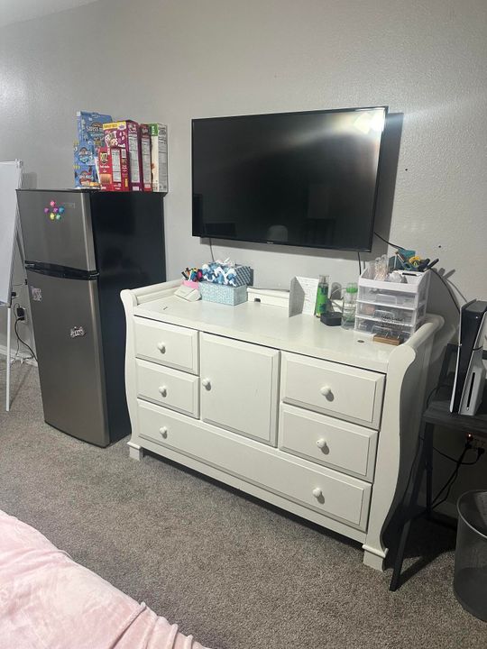 待售: $264,900 (3 贝兹, 2 浴室, 1180 平方英尺)