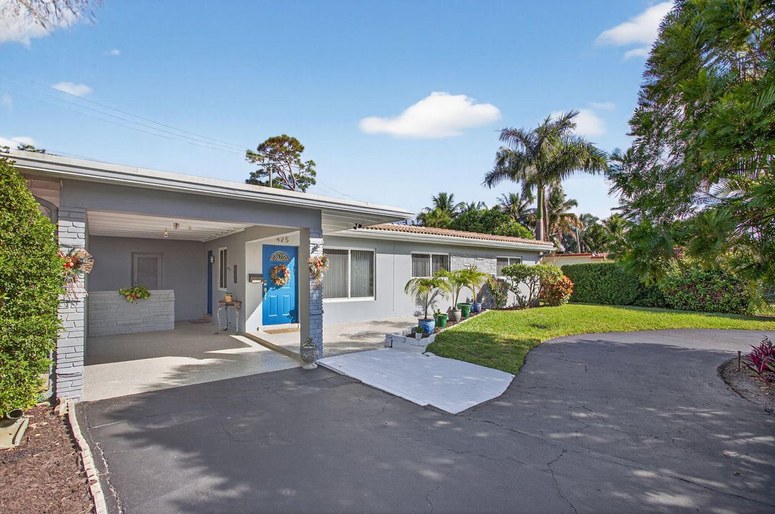 For Sale: $639,900 (3 beds, 2 baths, 1292 Square Feet)