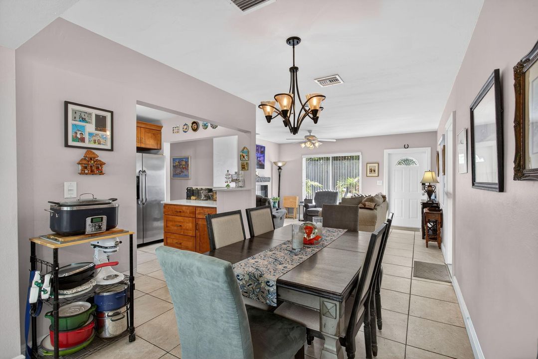 For Sale: $639,900 (3 beds, 2 baths, 1292 Square Feet)
