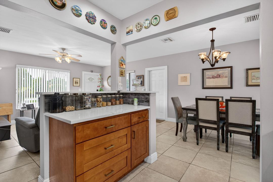 For Sale: $639,900 (3 beds, 2 baths, 1292 Square Feet)