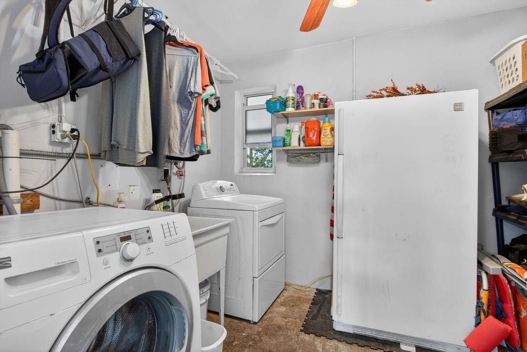 For Sale: $639,900 (3 beds, 2 baths, 1292 Square Feet)