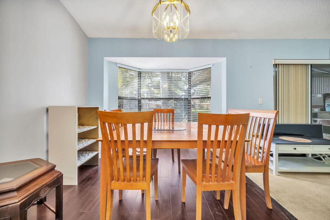 For Sale: $430,000 (2 beds, 2 baths, 1594 Square Feet)