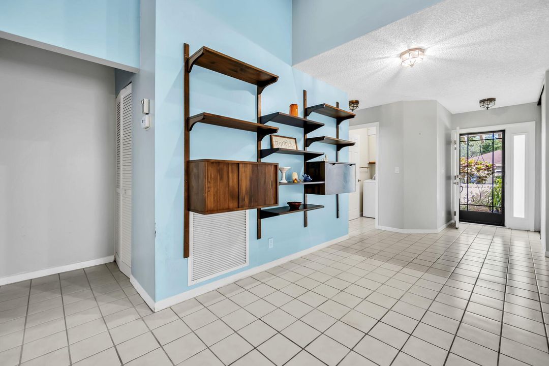 For Sale: $430,000 (2 beds, 2 baths, 1594 Square Feet)