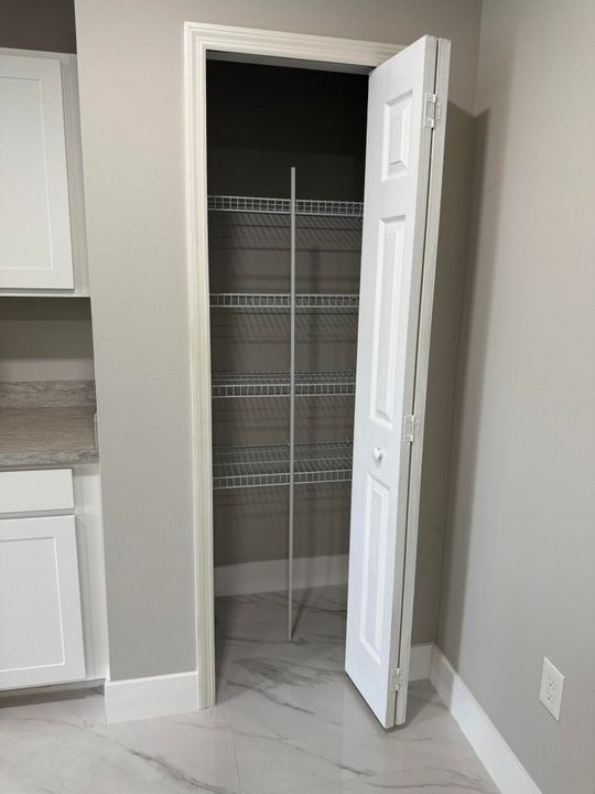 En Renta: $2,600 (4 camas, 2 baños, 1806 Pies cuadrados)