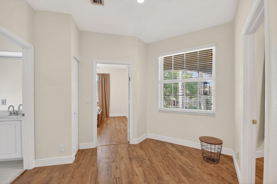 For Sale: $750,000 (4 beds, 2 baths, 2414 Square Feet)