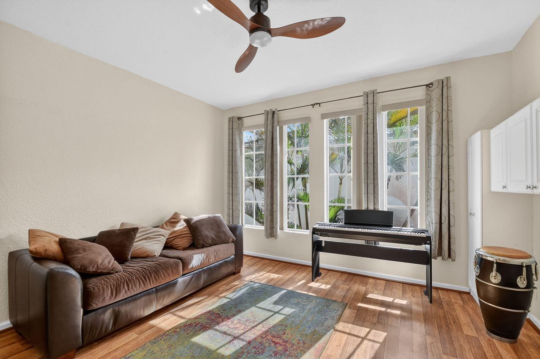 For Sale: $750,000 (4 beds, 2 baths, 2414 Square Feet)