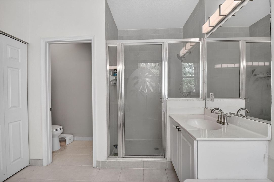 For Sale: $750,000 (4 beds, 2 baths, 2414 Square Feet)