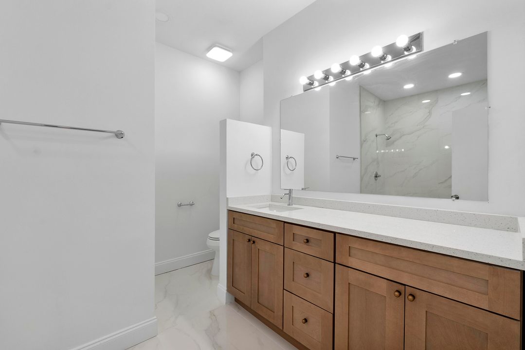 En Venta: $489,999 (2 camas, 2 baños, 1077 Pies cuadrados)