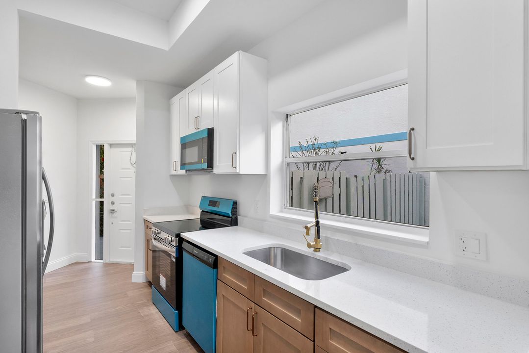 En Venta: $489,999 (2 camas, 2 baños, 1077 Pies cuadrados)