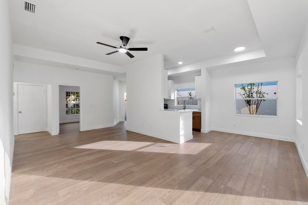 En Venta: $489,999 (2 camas, 2 baños, 1077 Pies cuadrados)