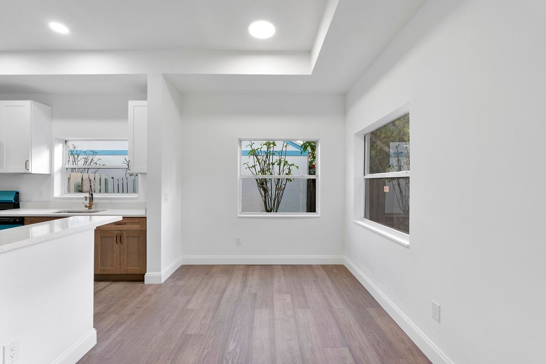 En Venta: $489,999 (2 camas, 2 baños, 1077 Pies cuadrados)