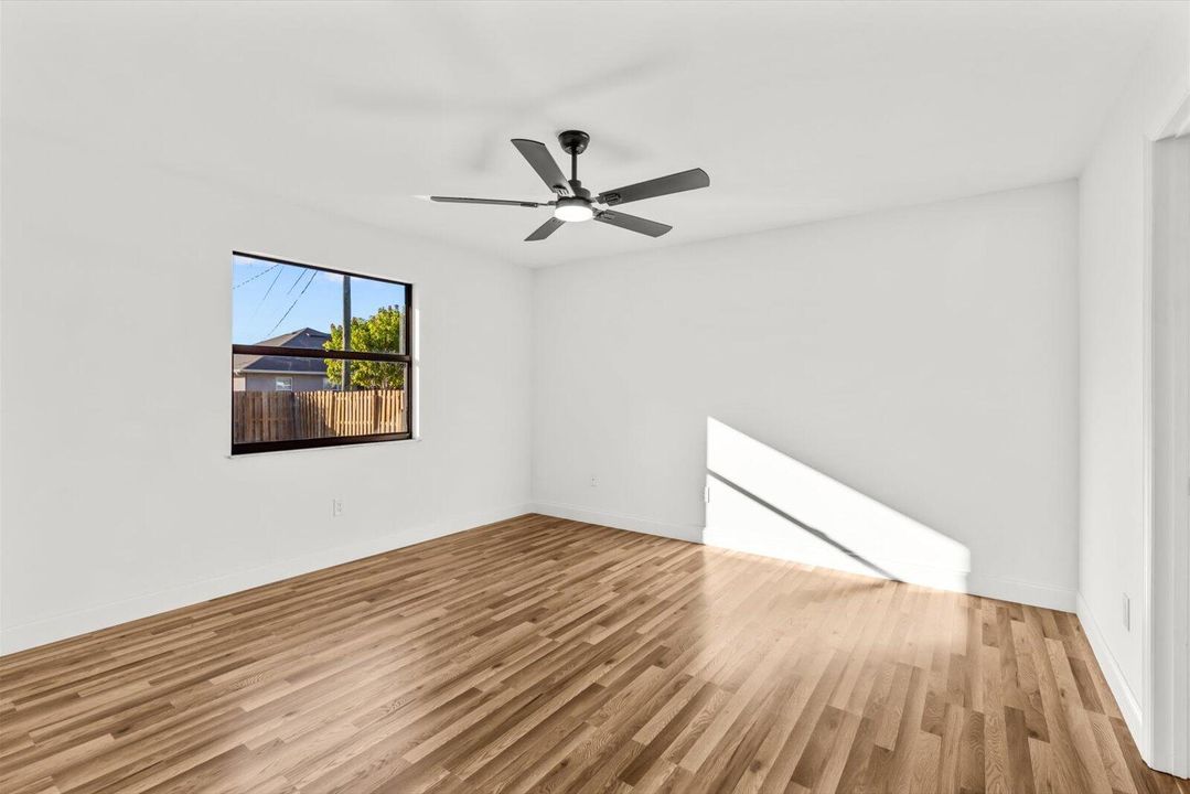 En Venta: $399,999 (3 camas, 2 baños, 1274 Pies cuadrados)