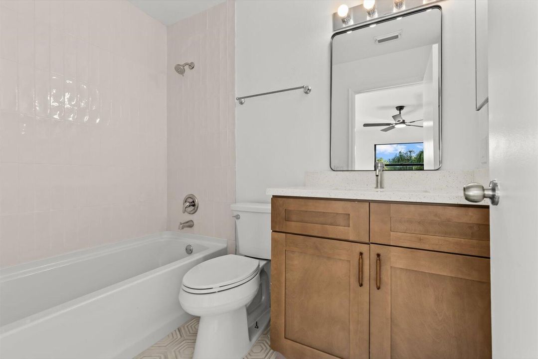 En Venta: $399,999 (3 camas, 2 baños, 1274 Pies cuadrados)