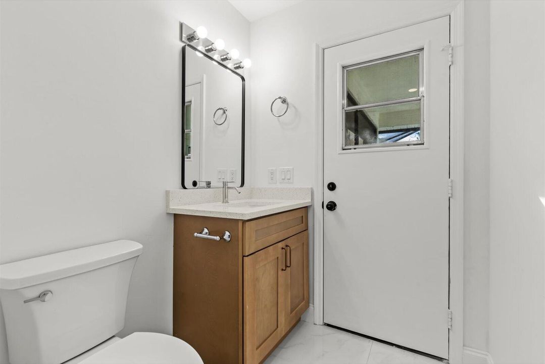 En Venta: $399,999 (3 camas, 2 baños, 1274 Pies cuadrados)