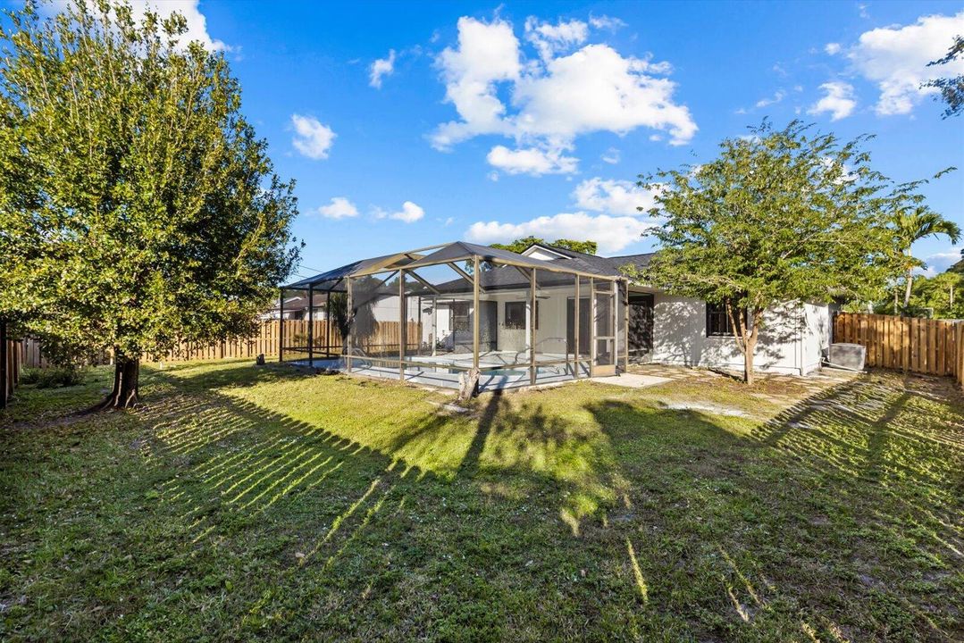 En Venta: $399,999 (3 camas, 2 baños, 1274 Pies cuadrados)