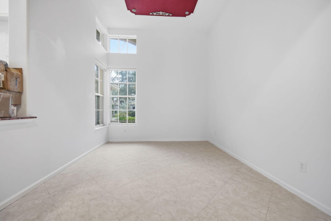 На продажу: $619,999 (4 спален, 2 ванн, 2683 Квадратных фут)