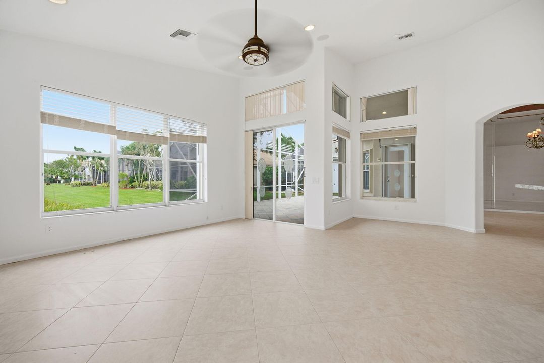 На продажу: $619,999 (4 спален, 2 ванн, 2683 Квадратных фут)