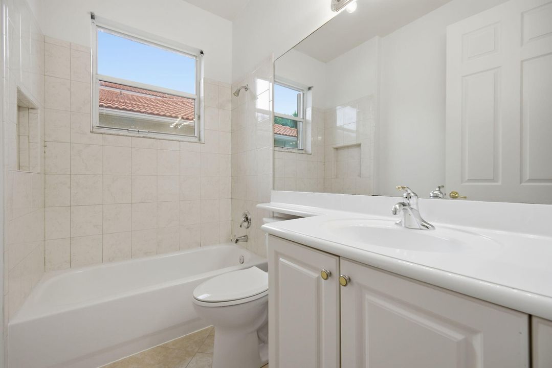 На продажу: $619,999 (4 спален, 2 ванн, 2683 Квадратных фут)