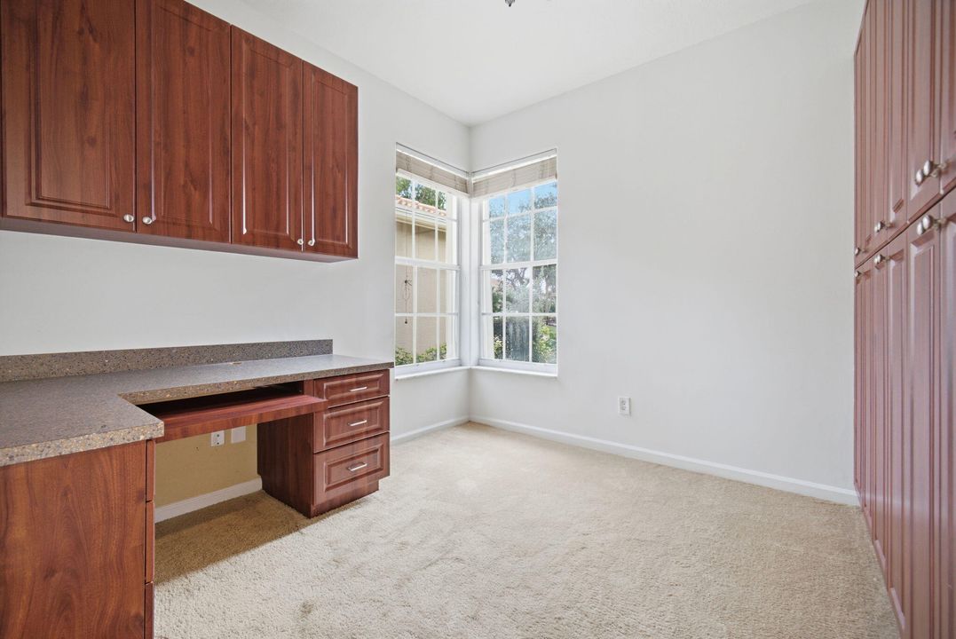 На продажу: $619,999 (4 спален, 2 ванн, 2683 Квадратных фут)