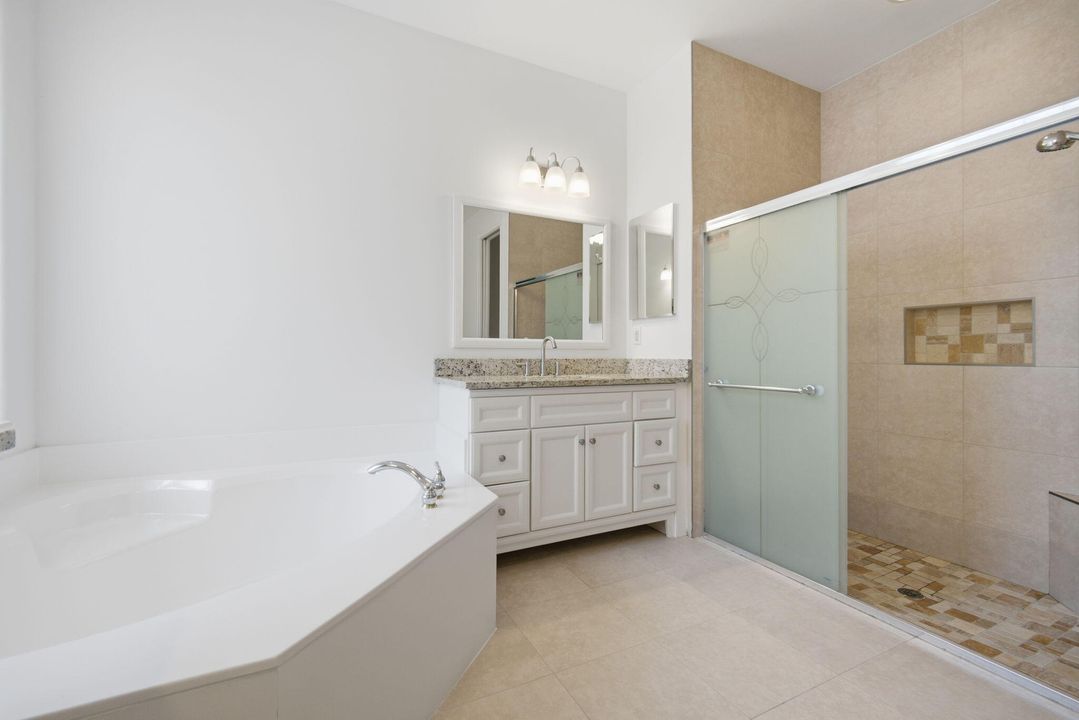 На продажу: $619,999 (4 спален, 2 ванн, 2683 Квадратных фут)