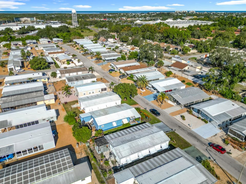 На продажу: $162,000 (2 спален, 2 ванн, 1238 Квадратных фут)