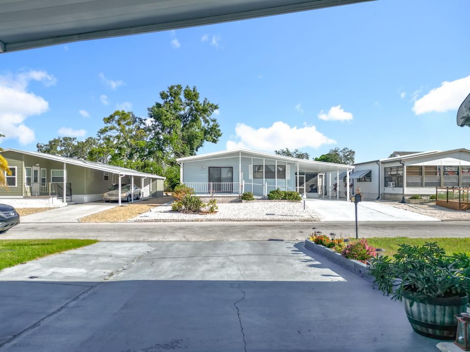 На продажу: $162,000 (2 спален, 2 ванн, 1238 Квадратных фут)