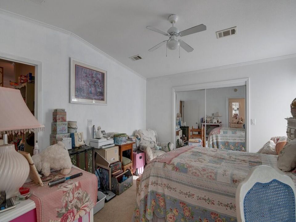 For Sale: $106,000 (2 beds, 2 baths, 1200 Square Feet)